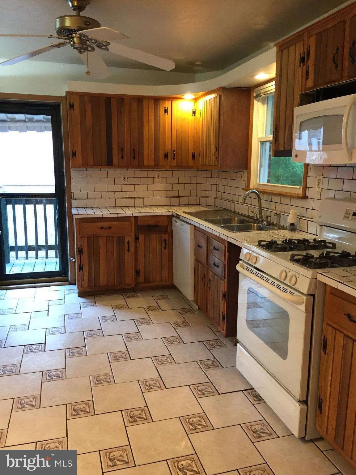 3100 Ellicott Road Beltsville, MD 20705 - Photo 3 of 25 Kitchen