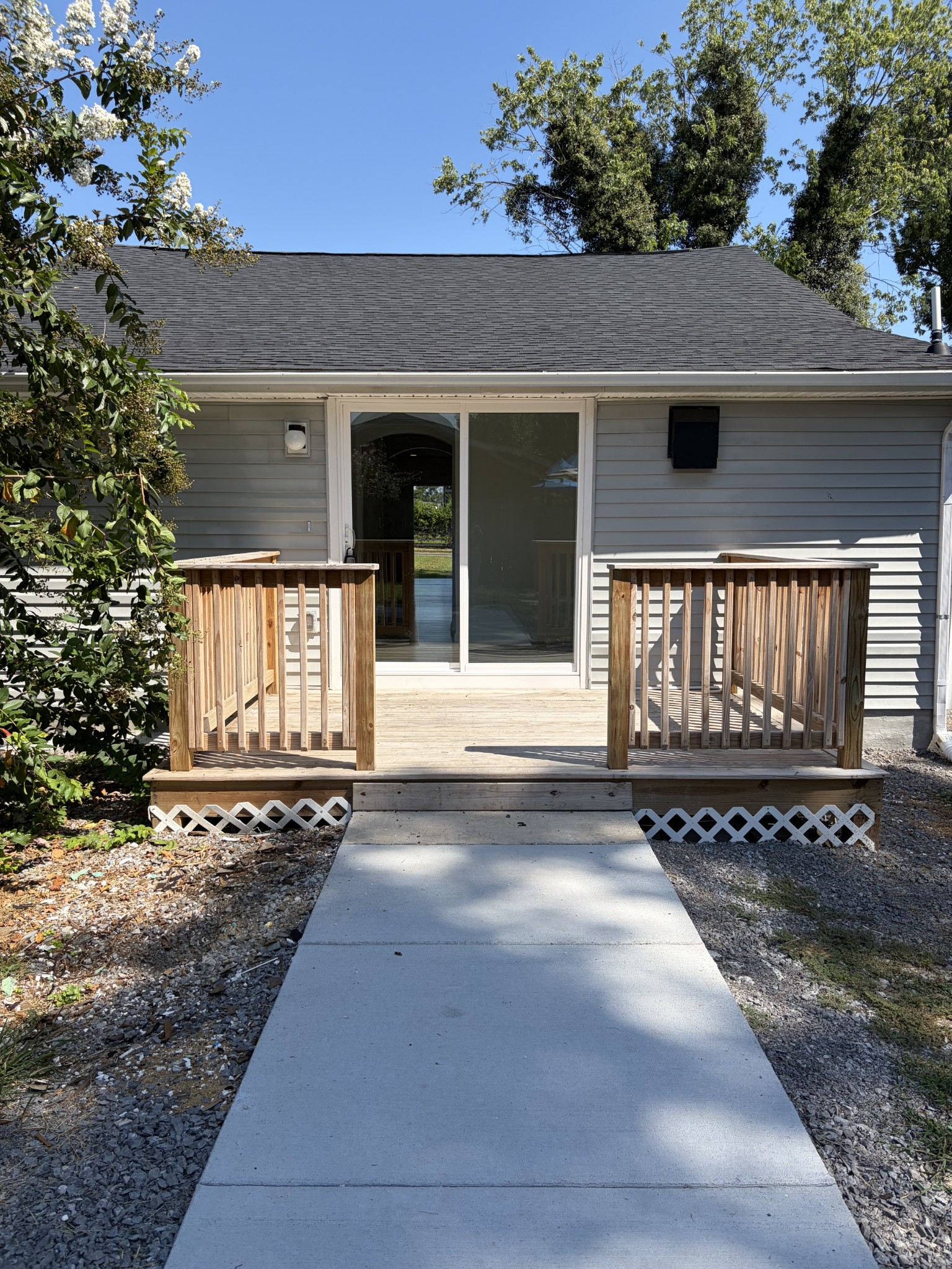 203 Cole's Ferry Road Gallatin, TN 37066 - Photo 1 of 23 Gallery Image 1