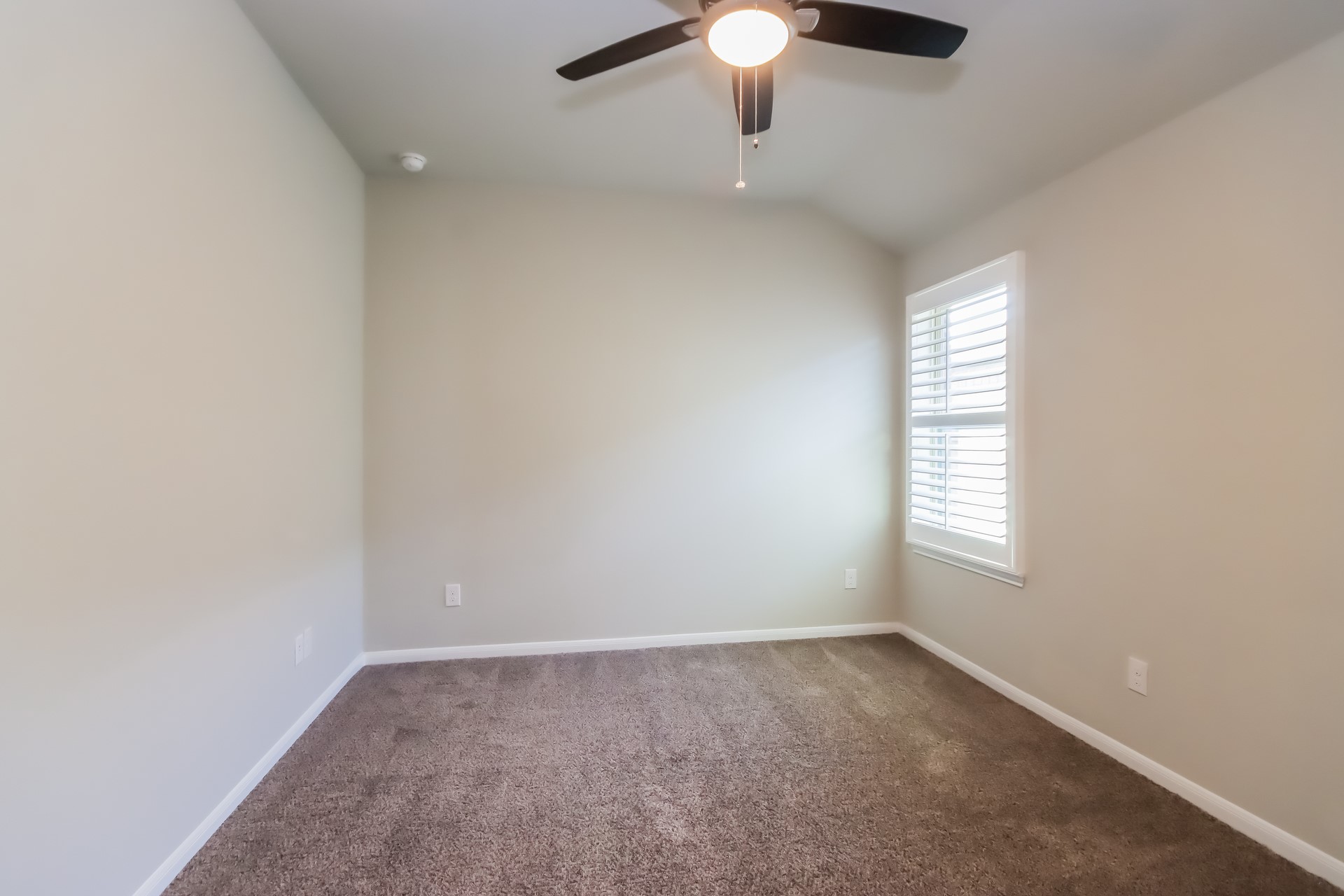 4606 Wildflower Way Baytown, TX 77521 - Photo 9 of 15