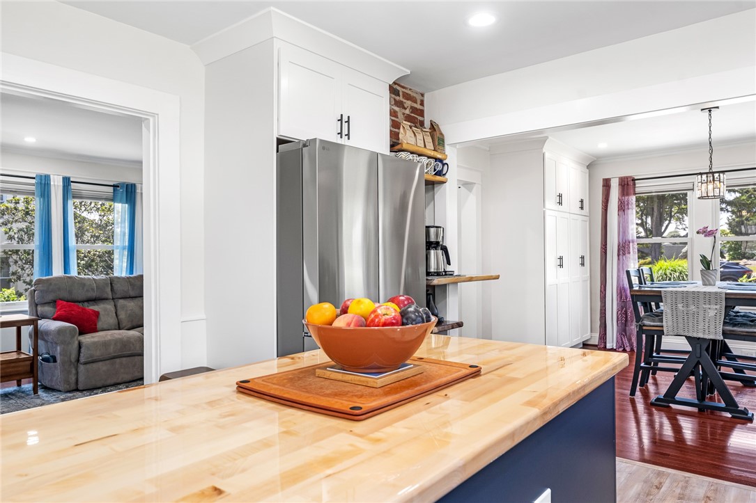 124 Beach Street Westerly, RI 02891 - Photo 11 of 47 Gallery Image 11