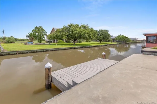 $448,900 | 433 Lake Breeze Road, Hackberry, LA 70645