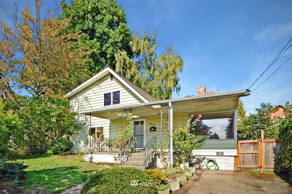 738 North 86th Street Seattle, WA 98103 - Photo 1 of 18