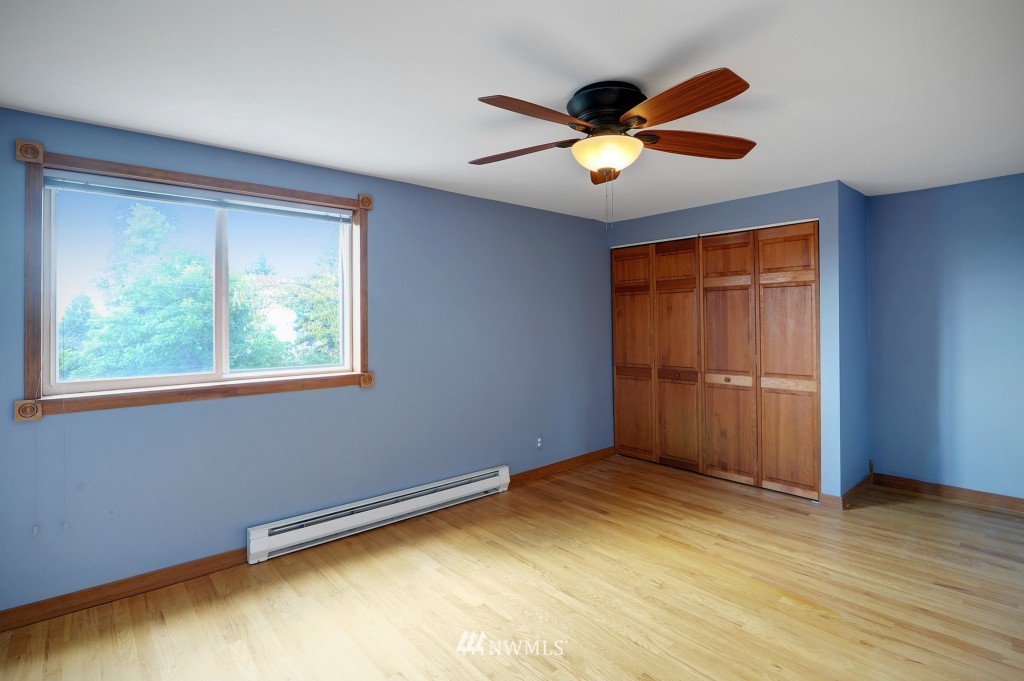 738 North 86th Street Seattle, WA 98103 - Photo 13 of 18