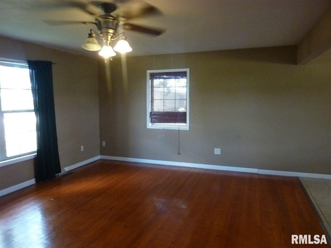 18012 North Cedar Bluff Road Laura, IL 61451 - Photo 7 of 18 Gallery Image 7