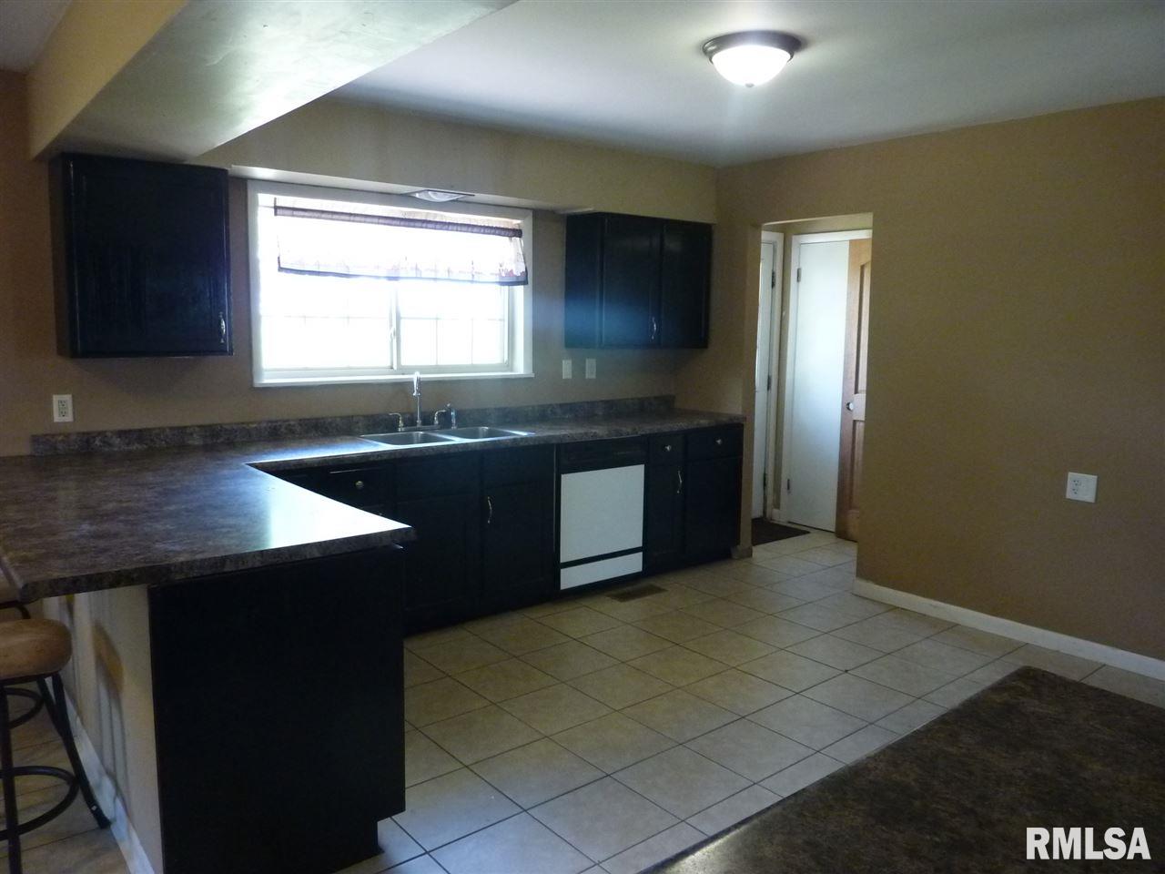 18012 North Cedar Bluff Road Laura, IL 61451 - Photo 9 of 18 Gallery Image 9