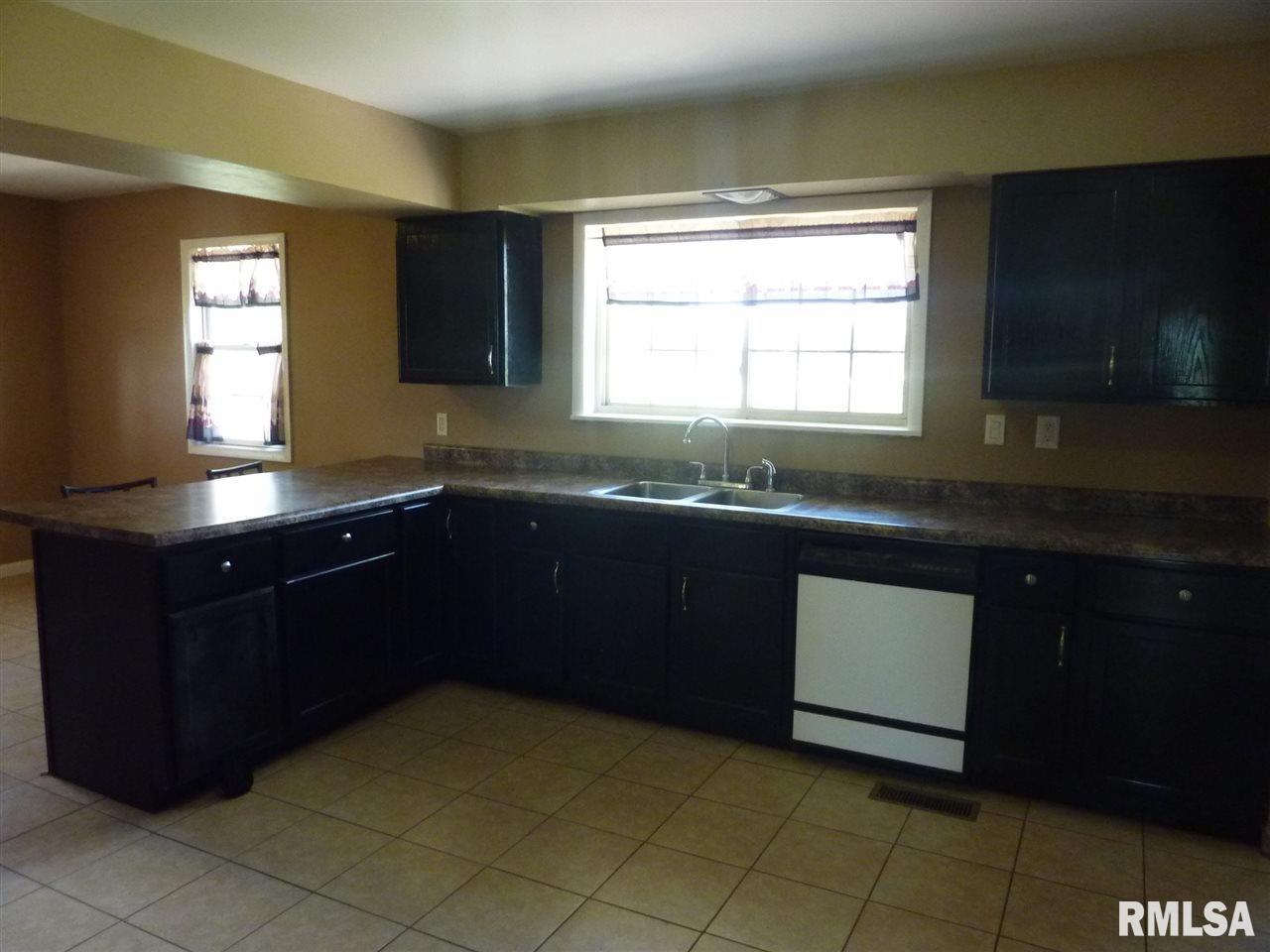 18012 North Cedar Bluff Road Laura, IL 61451 - Photo 10 of 18 Gallery Image 10