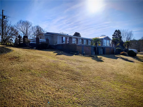 $799,000 | 221 1st Avenue, Iva, SC 29655