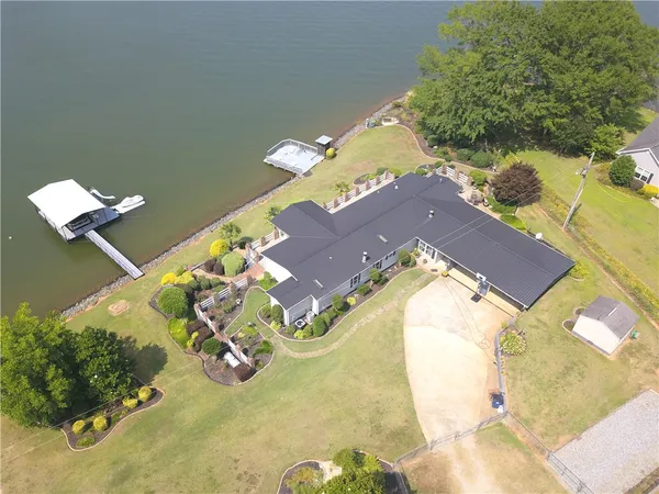$799,000 | 221 1st Avenue, Iva, SC 29655