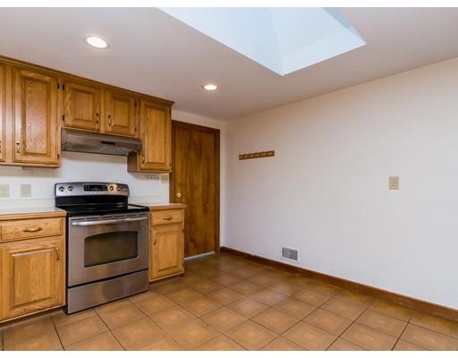 45 Caldwell Road Waltham, MA 02453 - Photo 7 of 40 Gallery Image 7