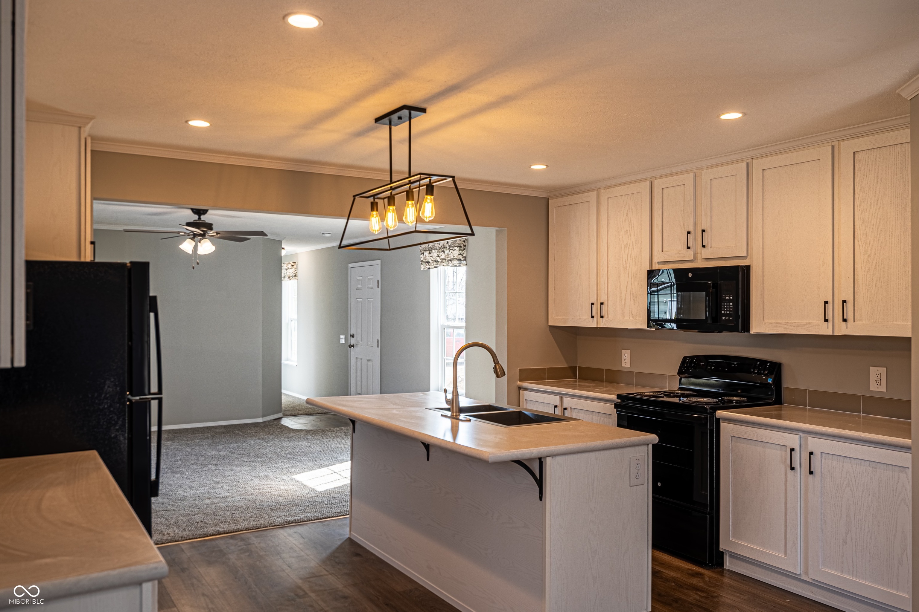 155 Lazy River Road Cloverdale, IN 46120 - Photo 8 of 38