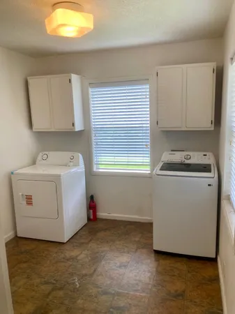 $1,825 | 6927 Avenue O, Galveston, TX 77551