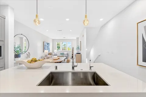$1,198,000 | 1340 Civic Center Drive, Unit 4, Santa Clara, CA 95050