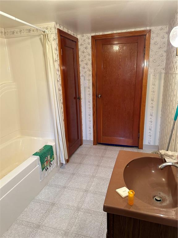 901 Clearfield Road Fenelton, PA 16034 - Photo 17 of 29 Gallery Image 17