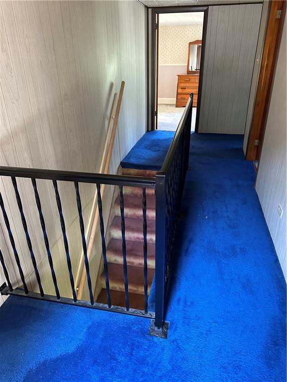 901 Clearfield Road Fenelton, PA 16034 - Photo 19 of 29 upstairs hallway