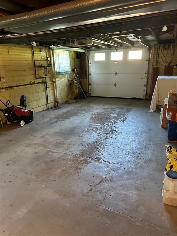 901 Clearfield Road Fenelton, PA 16034 - Photo 25 of 29 Another picture of integral garage