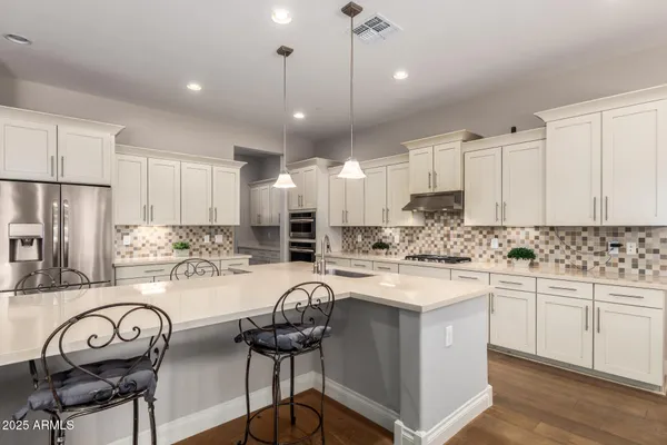 $1,000,000 | 10143 West El Cortez Place, Peoria, AZ 85383