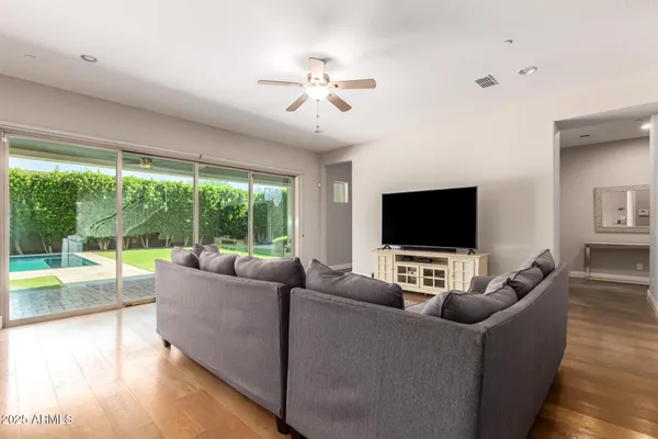 $1,000,000 | 10143 West El Cortez Place, Peoria, AZ 85383