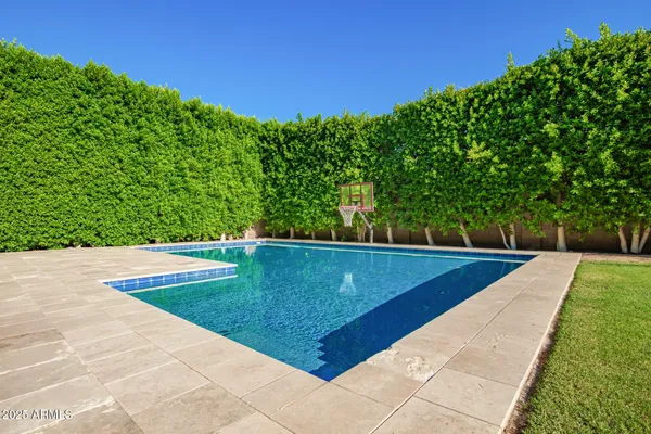 $1,000,000 | 10143 West El Cortez Place, Peoria, AZ 85383