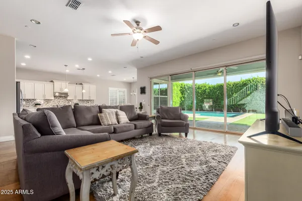 $1,000,000 | 10143 West El Cortez Place, Peoria, AZ 85383