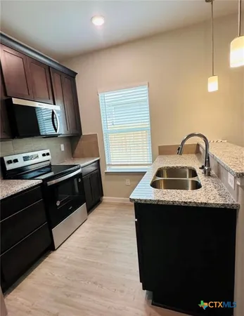 $1,450 | 516 Hudson Street, Seguin, TX 78155