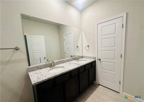 $1,450 | 516 Hudson Street, Seguin, TX 78155
