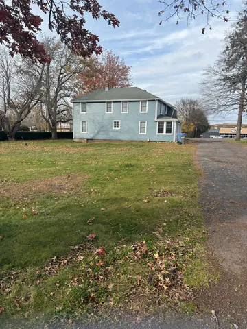 $2,900 | 150 Spencer Street, Manchester, CT 06040