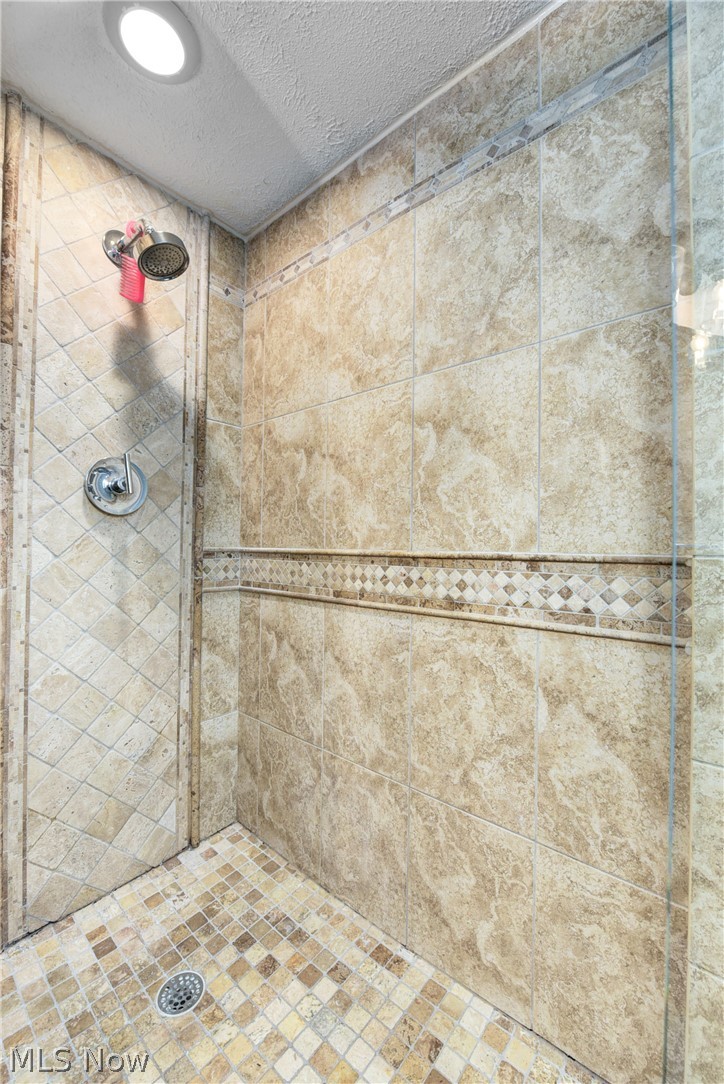 28610 Knickerbocker Road Bay Village, OH 44140 - Photo 19 of 32 Gallery Image 19