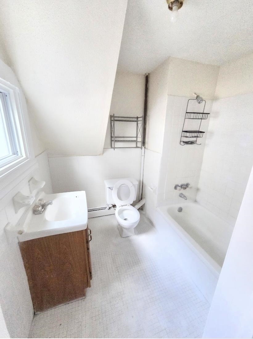 17 Halstead Street, Unit 1R Kearny, NJ 07032 - Photo 4 of 4