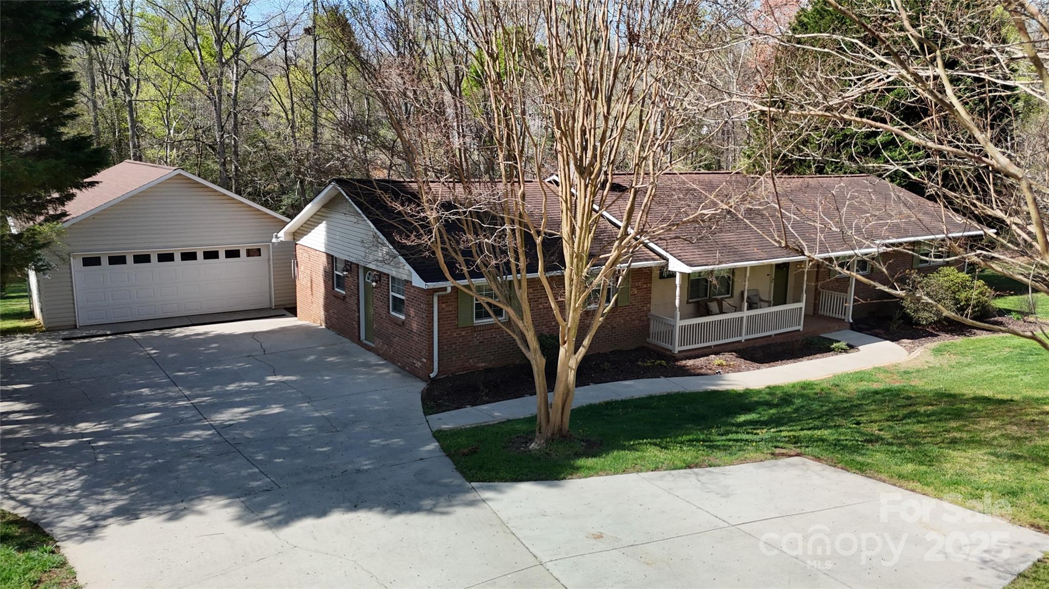2360 Kings Grant Road Lincolnton, NC 28092 - Photo 4 of 45 Gallery Image 4