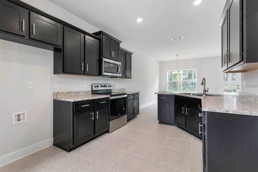 24 Rale Place Palm Coast, FL 32164 - Photo 10 of 33