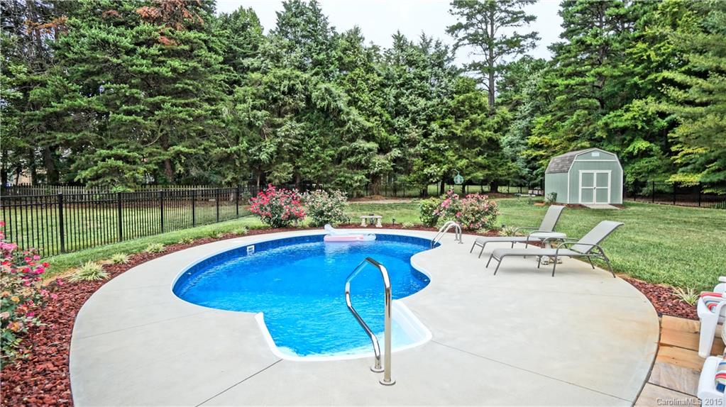 8057 Hagers Ferry Road Denver, NC 28037 - Photo 22 of 23 Gallery Image 22