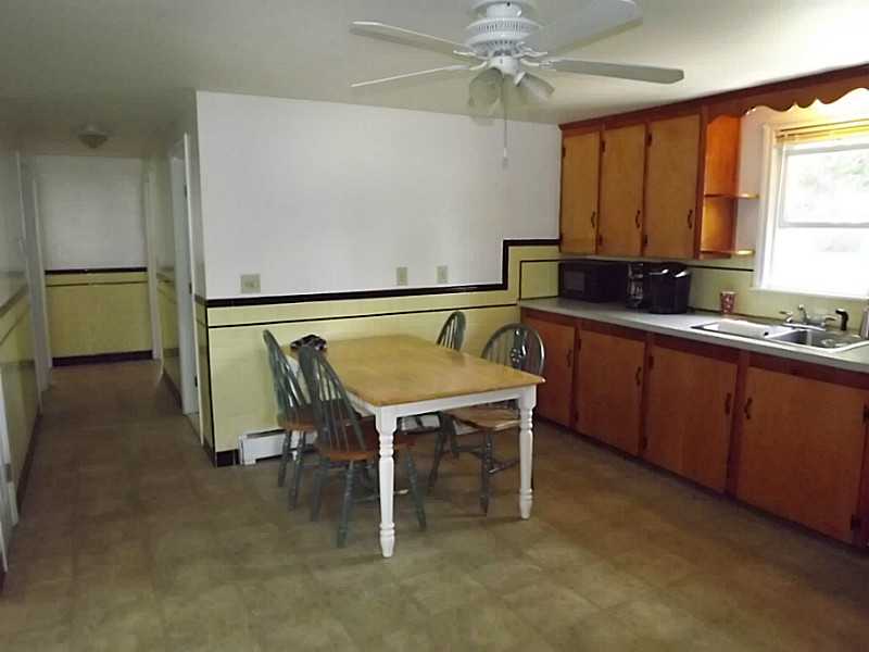 141 Asylum Road Warwick, RI 02886 - Photo 4 of 18 Kitchen.