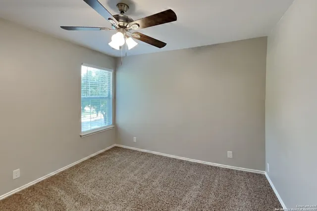 $1,825 | 227 Eagle Pass Drive, New Braunfels, TX 78130