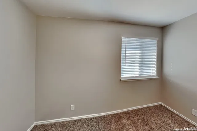 $1,825 | 227 Eagle Pass Drive, New Braunfels, TX 78130