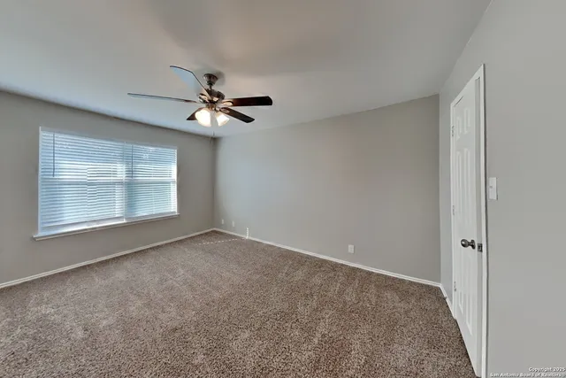 $1,825 | 227 Eagle Pass Drive, New Braunfels, TX 78130