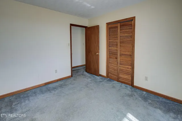 2726 West Old Topside Road, Louisville, TN 37777