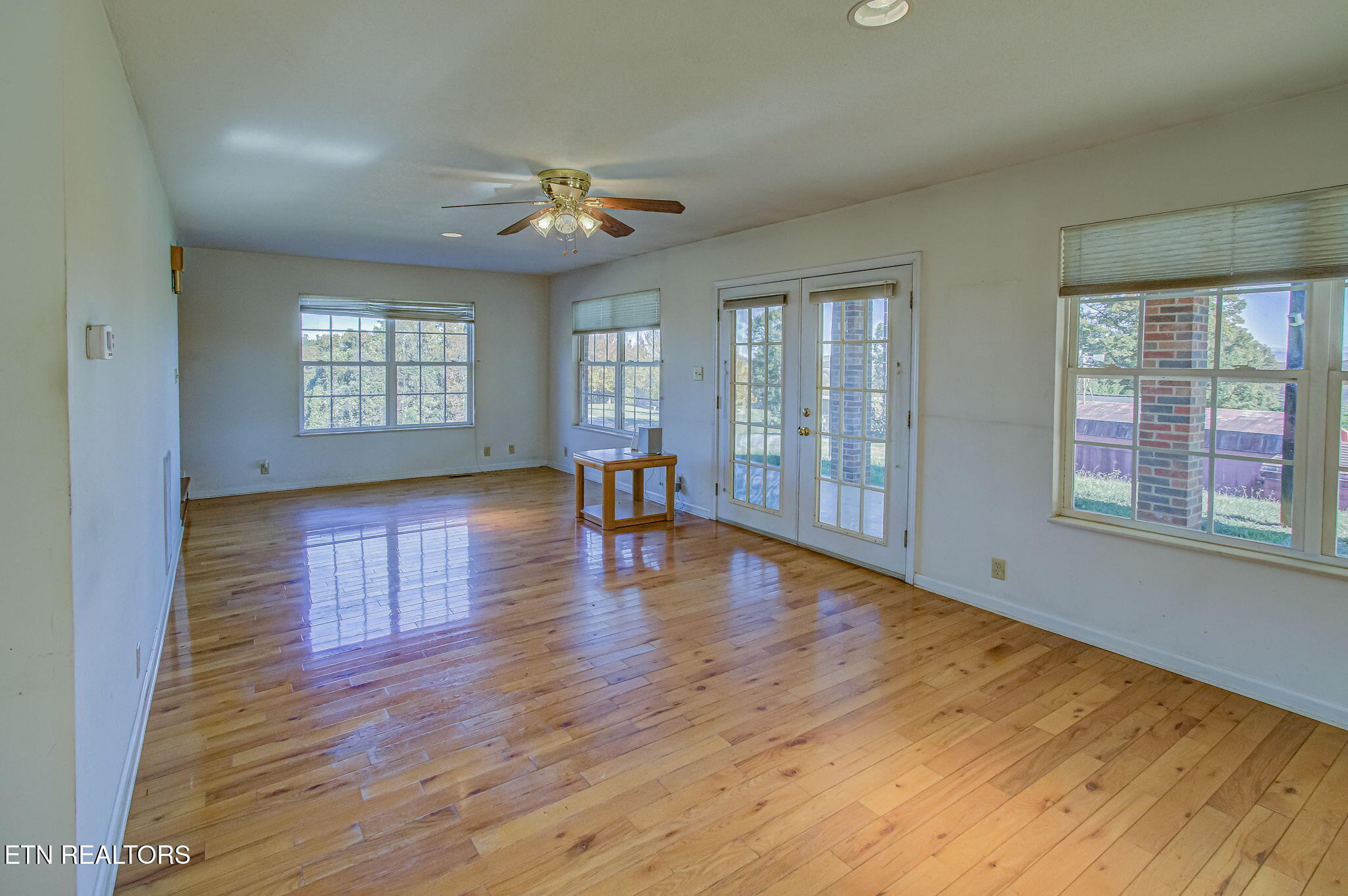 2726 West Old Topside Road Louisville, TN 37777 - Photo 23 of 41 IMG_1381