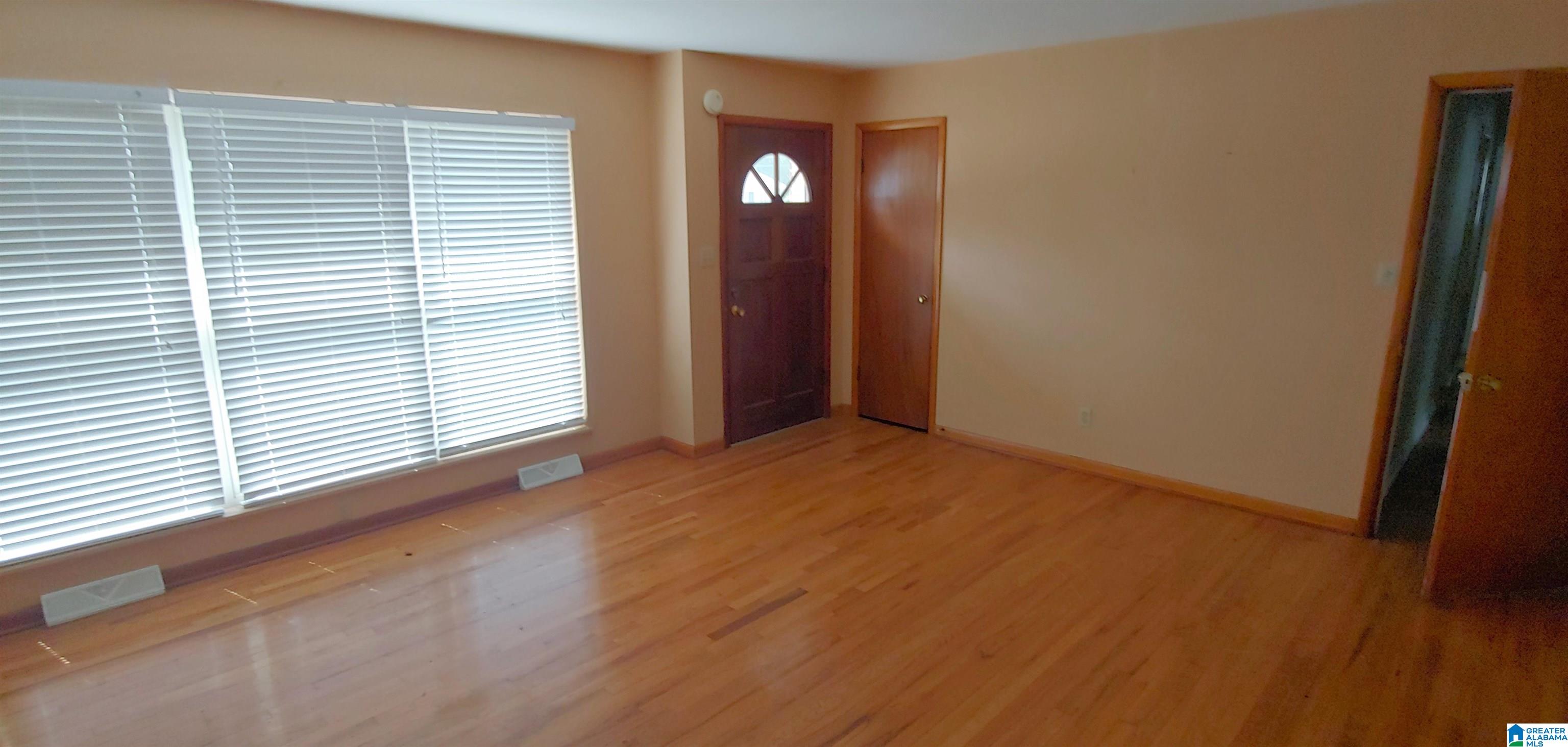 910 Clement Drive Sylacauga, AL 35151 - Photo 5 of 8