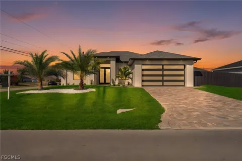 $525,000 | 1322 Northeast 6th Place, Cape Coral, FL 33909