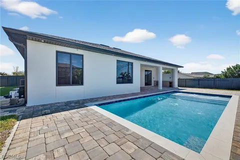 $535,000 | 1322 Northeast 6th Place, Cape Coral, FL 33909