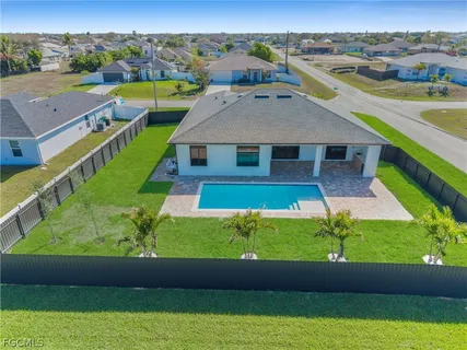 $525,000 | 1322 Northeast 6th Place, Cape Coral, FL 33909