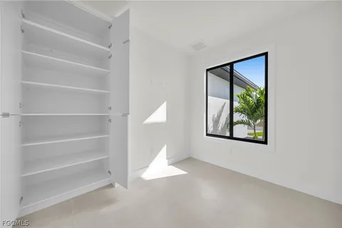 $525,000 | 1322 Northeast 6th Place, Cape Coral, FL 33909