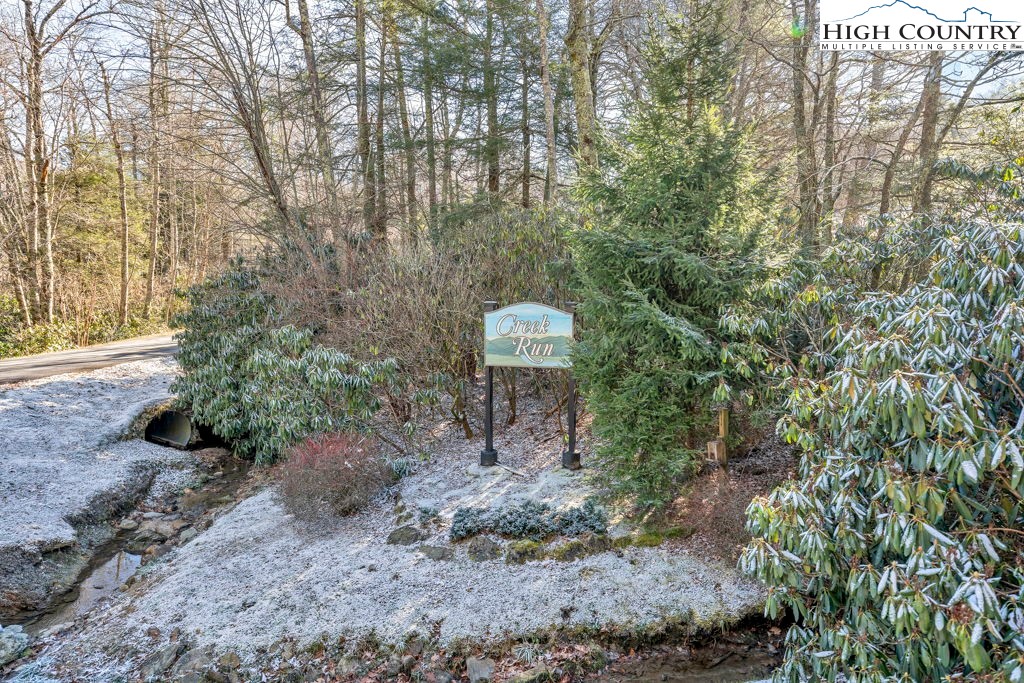 472 Virgil's Lane Boone, NC 28607 - Photo 7 of 44 a view of a outdoor space