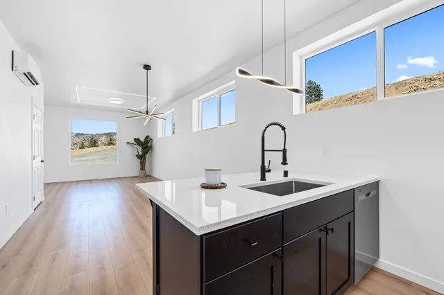 $389,900 | 38265 North Timber Lane, Lincoln, WA 99147