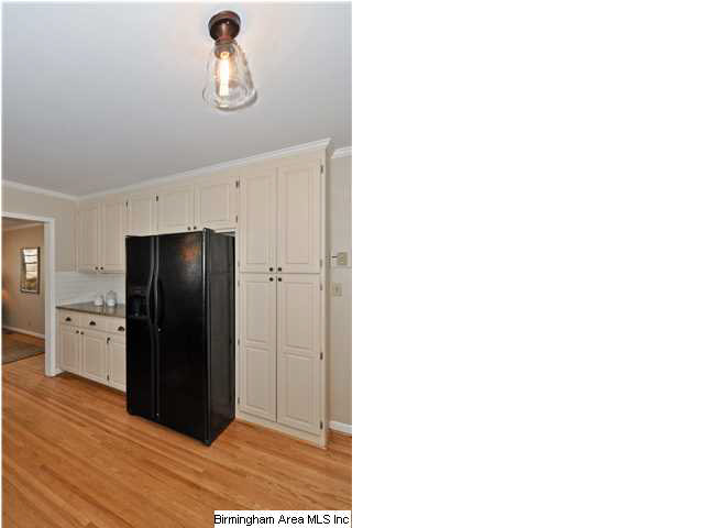 427 Cliff Place Birmingham, AL 35209 - Photo 17 of 32