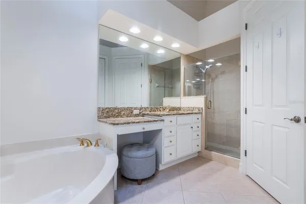 $425,000 | 54 Camino Real, Unit 504, Howey-in-the-Hills, FL 34737