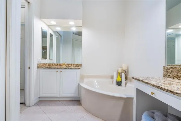 $425,000 | 54 Camino Real, Unit 504, Howey-in-the-Hills, FL 34737
