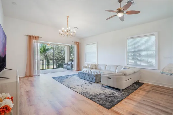 $425,000 | 54 Camino Real, Unit 504, Howey-in-the-Hills, FL 34737