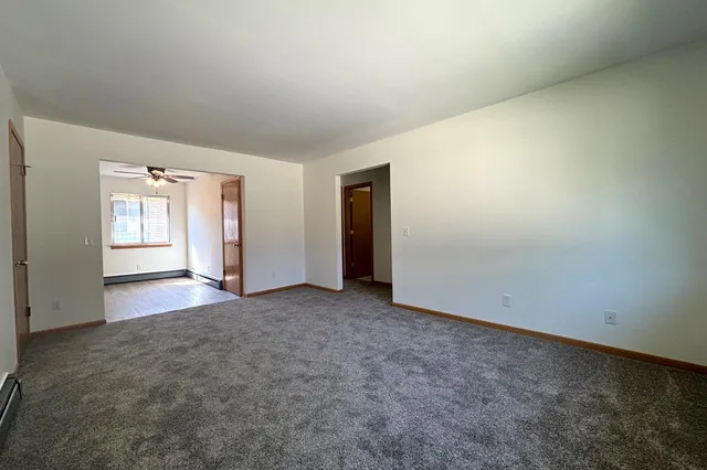 $1,275 | 2411 Brentwood Parkway, Madison, WI 53704