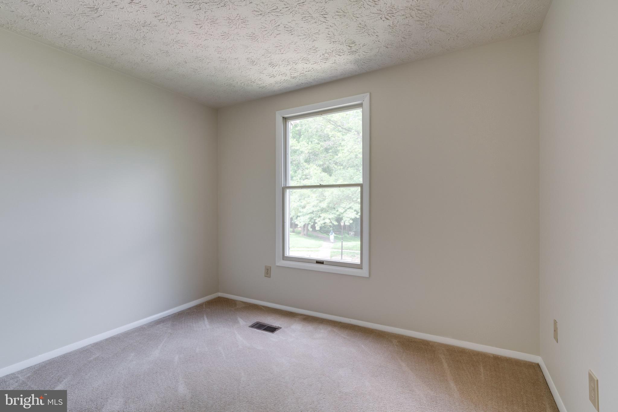 8765 Newington Commons Road Lorton, VA 22079 - Photo 22 of 51 Bedroom 3